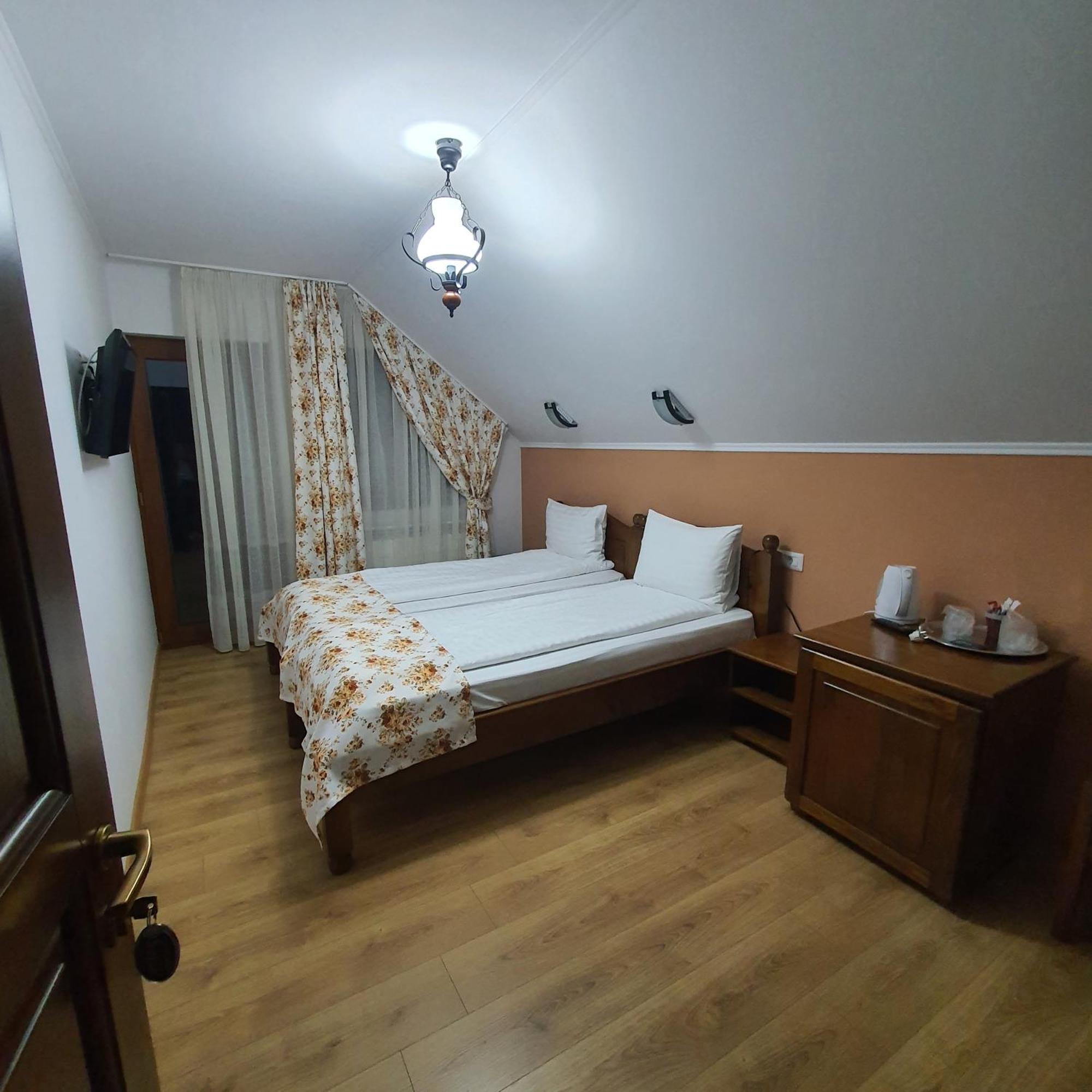 Ferienwohnung Casa Sofia Baltatesti Zimmer foto